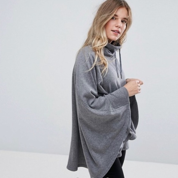 UGG: FLEECE PICHOT Double Knit CAPE PONCHO - Picture 14 of 16